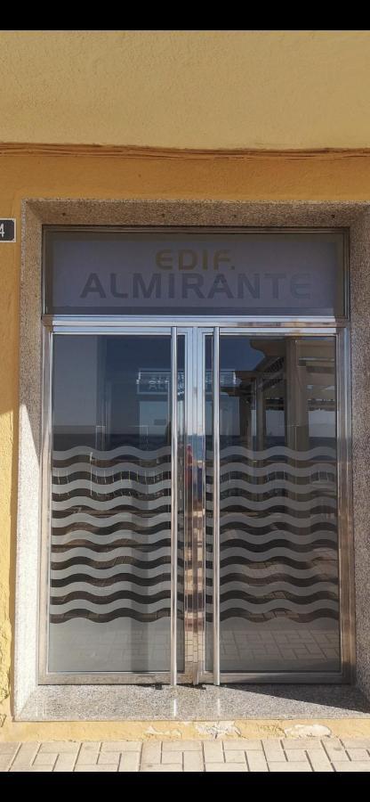 Studio On The Beach Front Málaga Eksteriør billede