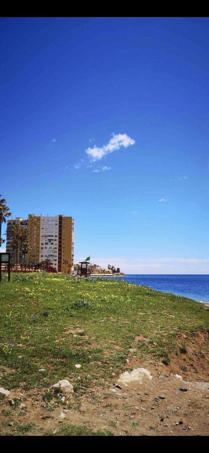 Studio On The Beach Front Málaga Eksteriør billede